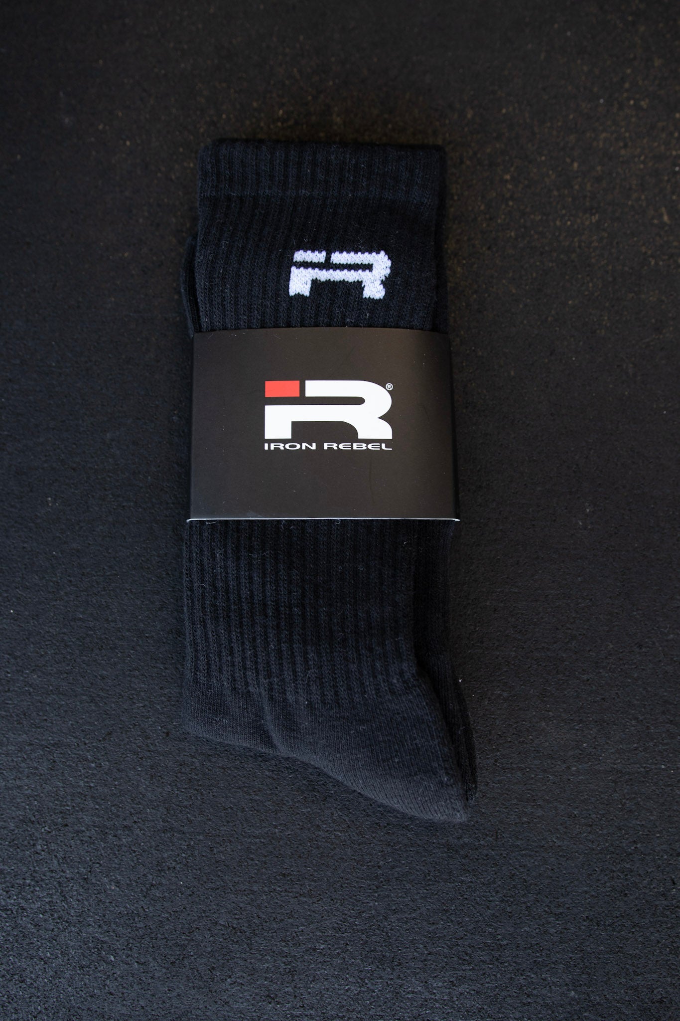 ir logo embroidered crew sock