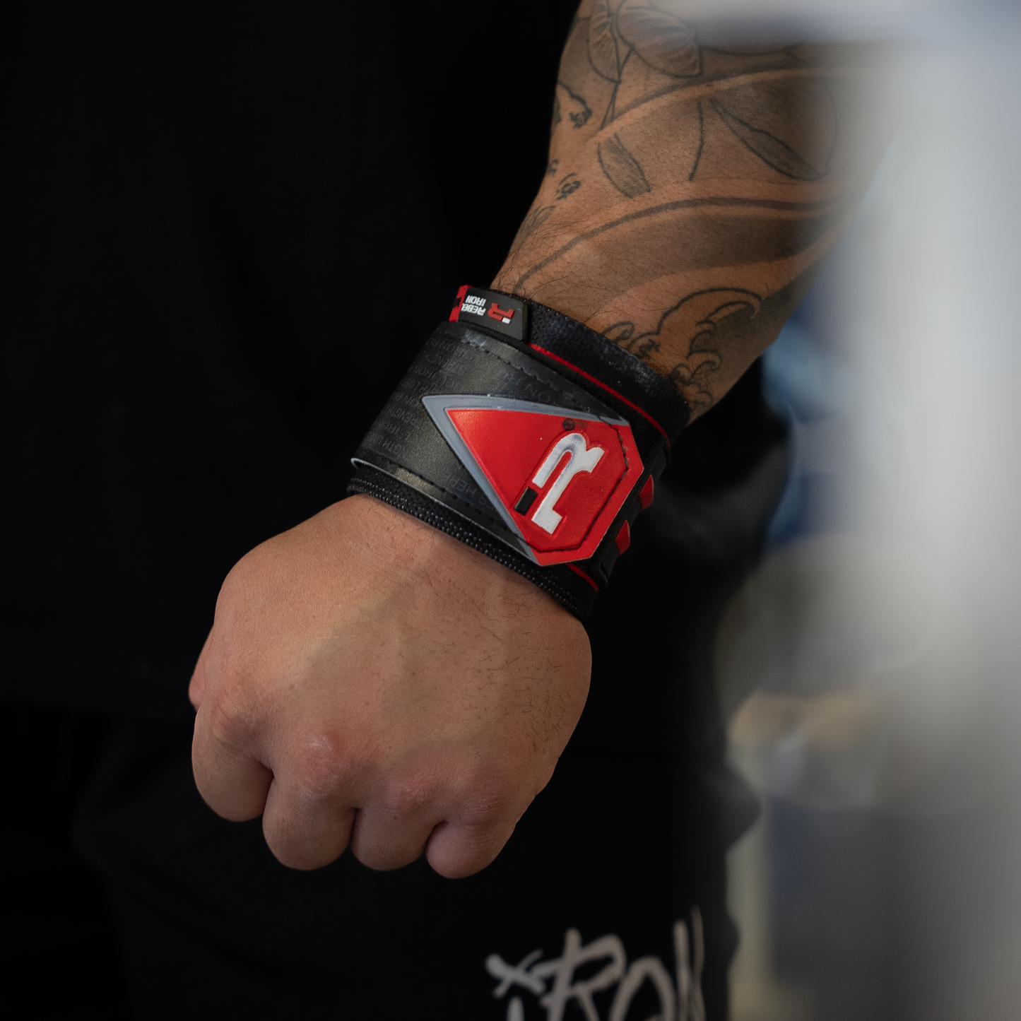 Apex Wrist Wraps (Black/Red)